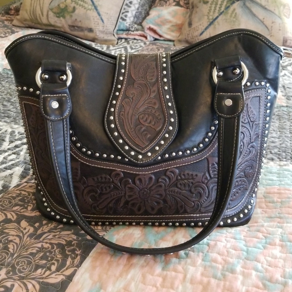 GORGEOUS Montana West handbag
